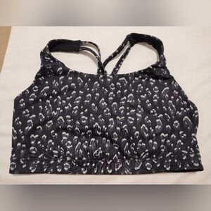Black And Gray Patterned Sports Bra